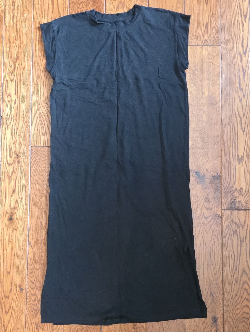 Simple Black Sleeveless Dress